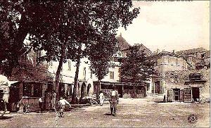 MB h- 014- eglise St-Louis et place de la perle